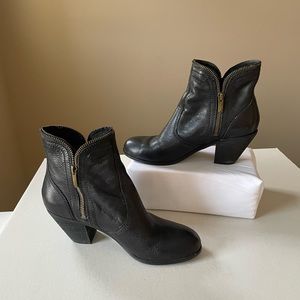 Sam Edelman Black Leather Booties Ankle Boots 8